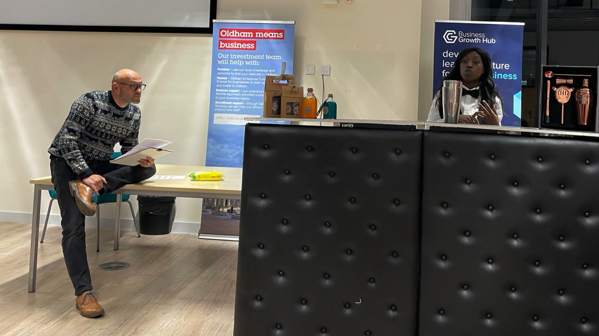 Courageous_HQ's tweet photo. We’re now learning about Sophisticated Sip and their background and future aspirations.
… and waiting for an espresso martini 😍
#startuphuddle #startuphuddleoldham
https://t.co/uadfzx5T3u https://t.co/bDb4unr69u