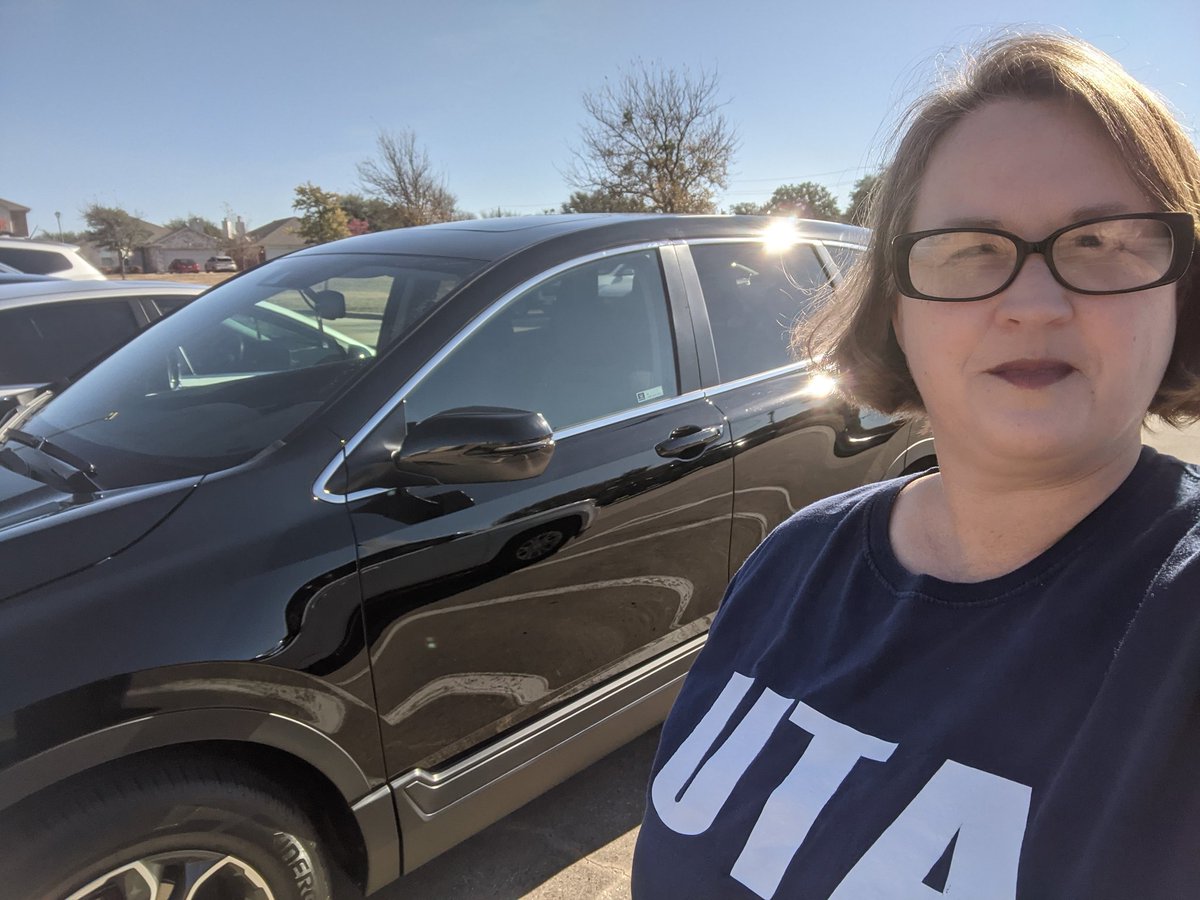 dfteach's tweet photo. Thank you so much Freeman Honda and @NTXHondaDealers for your excellent customer service. I am absolutely happy with the attention I received. Vickie and Michael were the best!
#FirstNewCar #HondaCustomer4Life #CRV2022 https://t.co/XEXpI61zW3