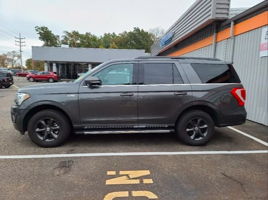 LarsonFord's tweet photo. The Larson Ford Real Deal Used Car of The Week! 
💥 Price drop by $2,411

Looking for a used vehicle this fall season? Drive home this 2018 Ford Expedition, today!

Shop now: https://t.co/5e6CUsjJdI https://t.co/uT5oznbP6u