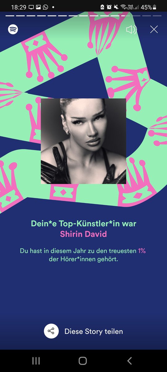 hellogooodbye's tweet photo. @ShirinDavid ich glaub ich bin ein treuer fan 🤣🥰🥳 https://t.co/7lsVt2me5X