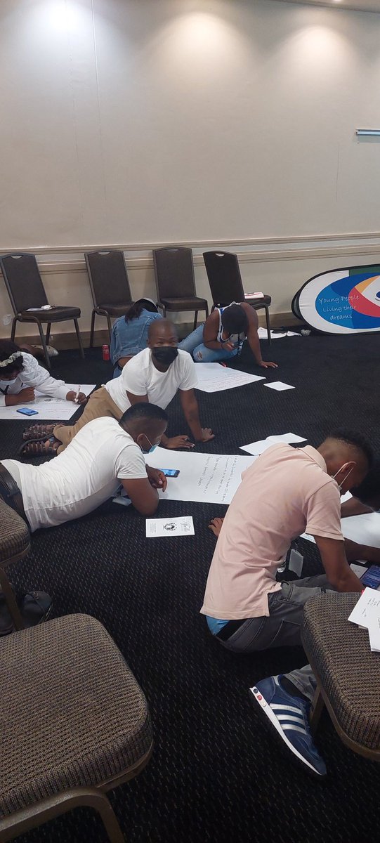 SAAYC1's tweet photo. [RUNNING AN EFFECTIVE  ORGANISATION TRAINING] 

Presentation and Group Discussion Session: Topic; Situational Leadership.

#SAAYCTraining
#RunningAnEffectiveYouthClub
#ClapAndTapTraining
#ClapAndTapFederation
#SAAYC 
#YoungPeopleLivingTheirDreams https://t.co/9qeIHo05z3