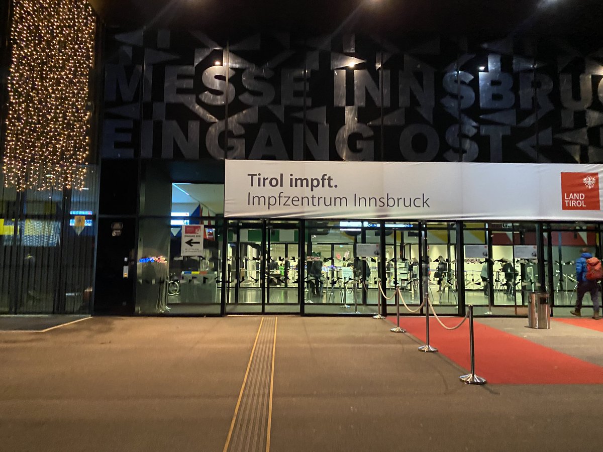 Impfung 💉 Nummer 3 wäre jetzt auch erledigt - kurz und schmerzlos. Sogar den roten Teppich haben sie ausgerollt.