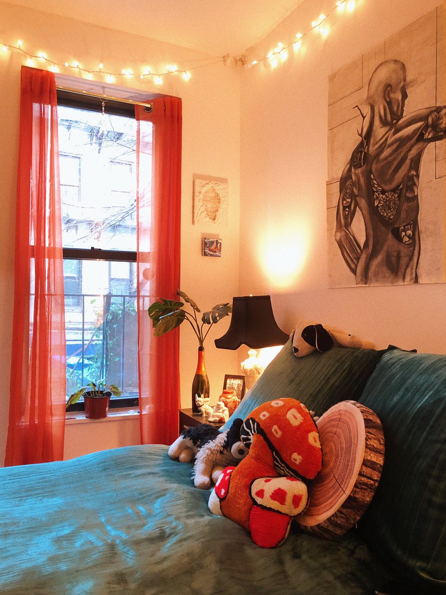 lenarosejohnson's tweet photo. nyc apartment character development 🍄 https://t.co/HX7XejqJZJ