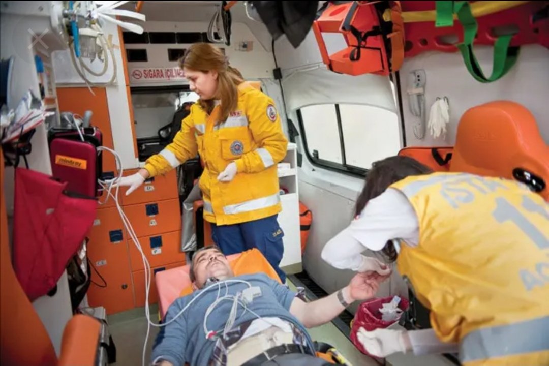 Sağlık bakanlığı sadece hekimlere yönelik iyileştirmelerle devletin memur u olan
SAĞLIK ÇALIŞANLARININ EMEĞİNİ DEĞERSİZLEŞTİRMİŞ, HİÇ ETMİŞTİR‼️

Sağlık bakanlığının AYRIŞTIRICI politikalarına HAYIR diyoruz..
<a href="/drfahrettinkoca/">Dr. Fahrettin Koca</a>

#Doktorbakanlığı
#SağlıkçınınOyuYok