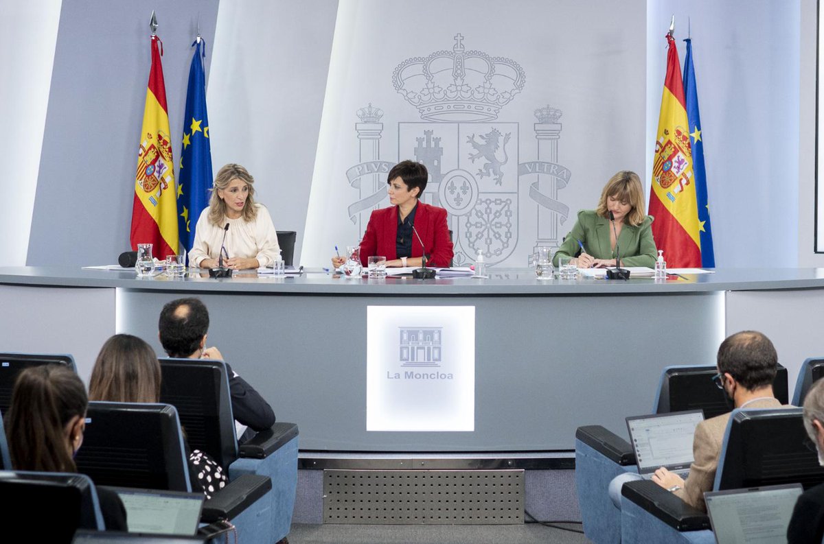 ecd_'s tweet photo. Revuelo en el Gobierno: “No hay tantos temas para tantos Consejos de Ministros” https://t.co/2q7TgzWDyb https://t.co/IIgLOVclbz