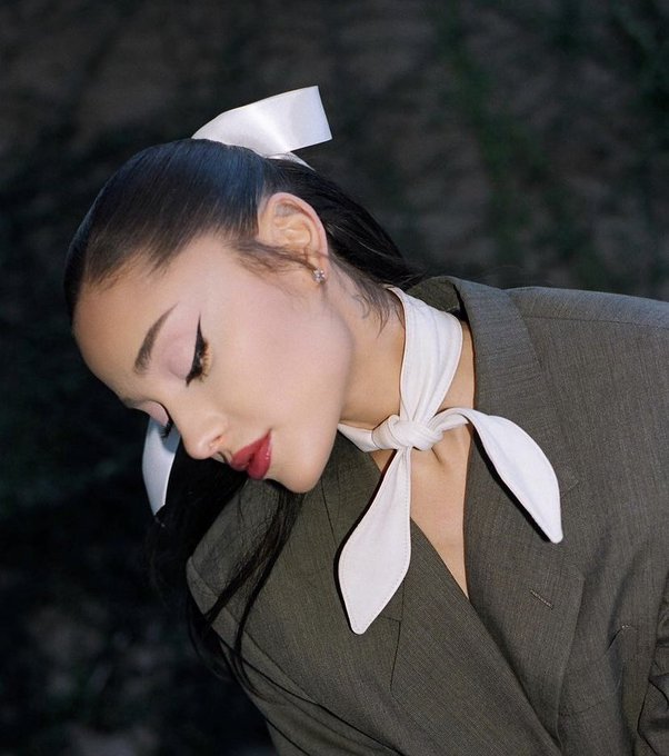 ariana grande asian fishing controversy explained as singer deletes instagram photo amid backlash online