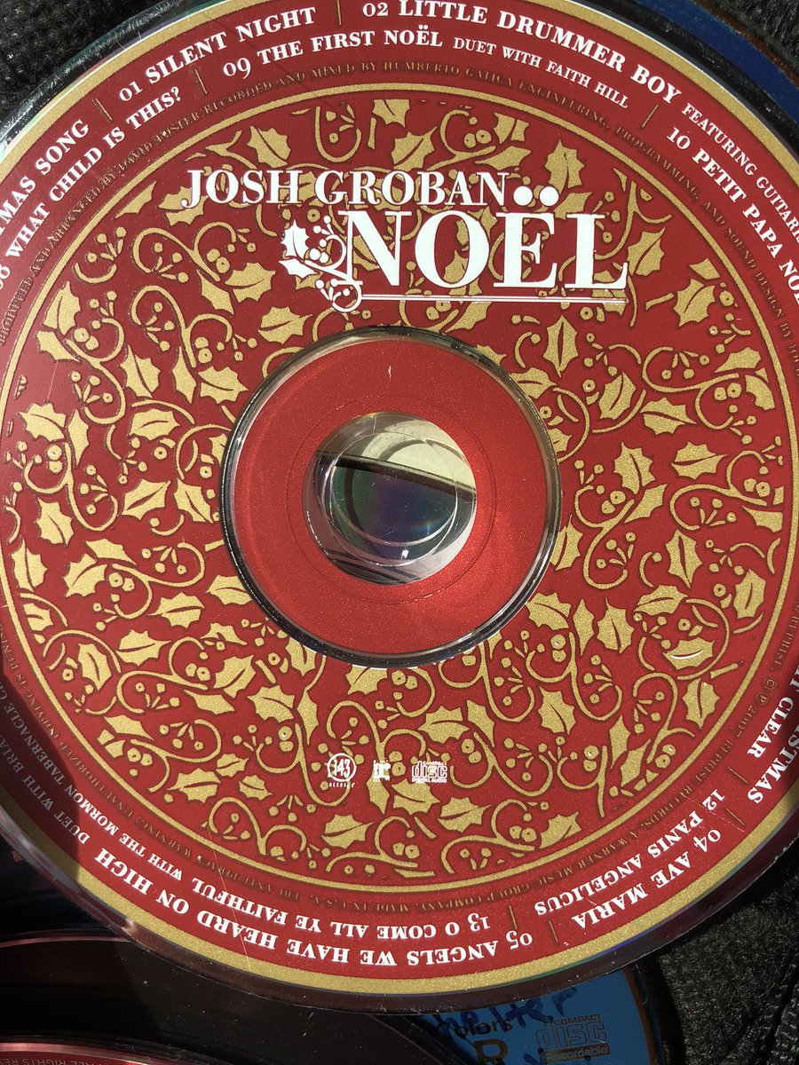 Sunkisses7676's tweet photo. This #JoshGrobin and #AndreaBocelli are my favorite Christmas CDs 🎄🎶 https://t.co/qcwrSqsFyC