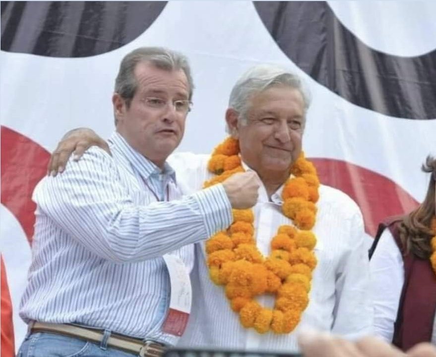 He caminado con él desde 1996. Hoy a tres años de su llegada a la Presidencia le felicito. El ejercicio del poder es harto complicado y falta mucho por andar.
#3AñosdeTransformación
#AmloElPuebloTeApoya