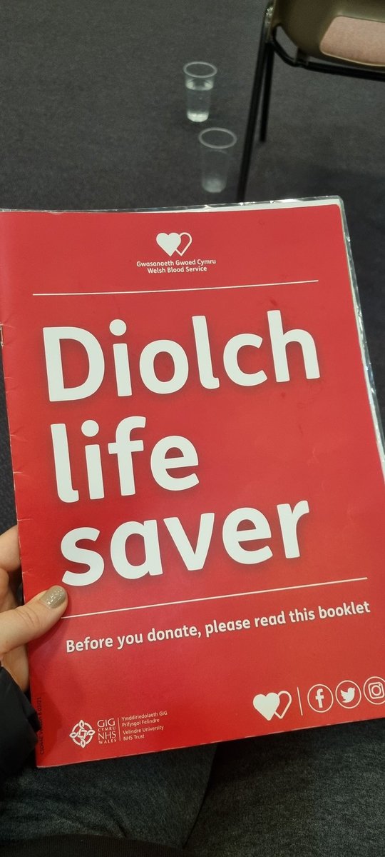 Become a fellow lifesaver & donate a pint of your good stuff🩸As ever proud to be supporting #GivingRunsInYourBlood thank you to the lovely staff working long shifts to get the blood to where its needed most  @WelshBlood @WelshAthletics