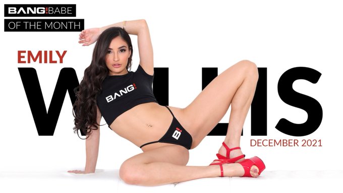 Happy December babes! It&rsquo;s my favorite month and I&rsquo;m also you&rsquo;re @Bang_Twts babe ❤️🔥 am so excited for<a href="/tag/newprofilepic"class="tags"><span>#newprofilepic</span></a>