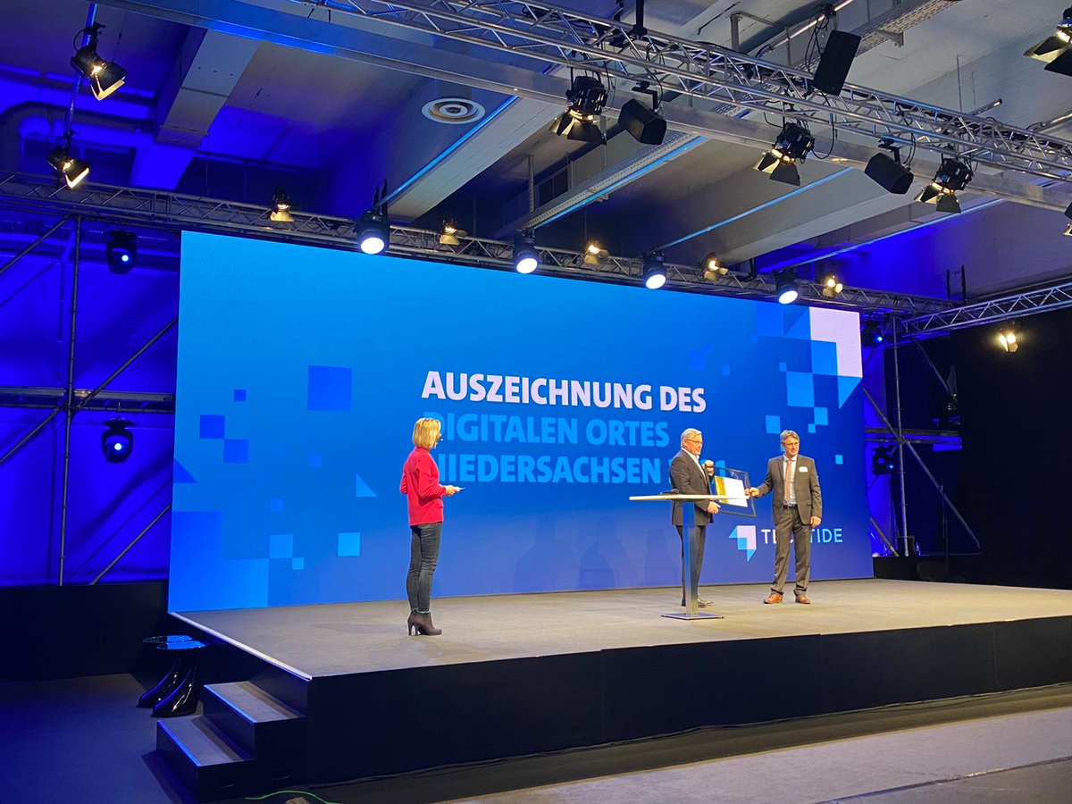 Die #TECHTIDE Teilnehmer*innen haben gewählt: der Gewinner des Digitalen Ortes Niedersachsen 2021 ist <a href="/digitaledoerfer/">Digitale Dörfer</a>! Herzlichen Glückwunsch 🥇🏆