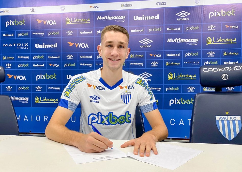 GloboEsporteSC's tweet image. Avaí anuncia renovação de contrato de Arthur Chaves bit.ly/3IbgmQI