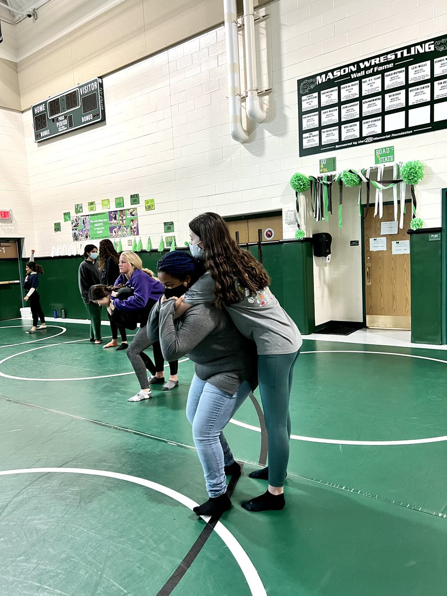 Tina Roberts tweet media