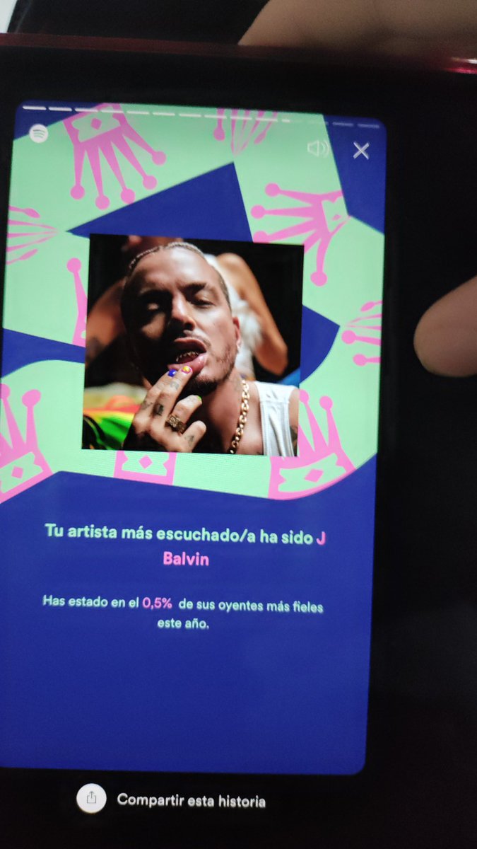 pasqualhr_'s tweet photo. @JBALVIN GRACIAS, por acompañarme a lo largo de este año. #LatinoGang https://t.co/sJ61YteKZg
