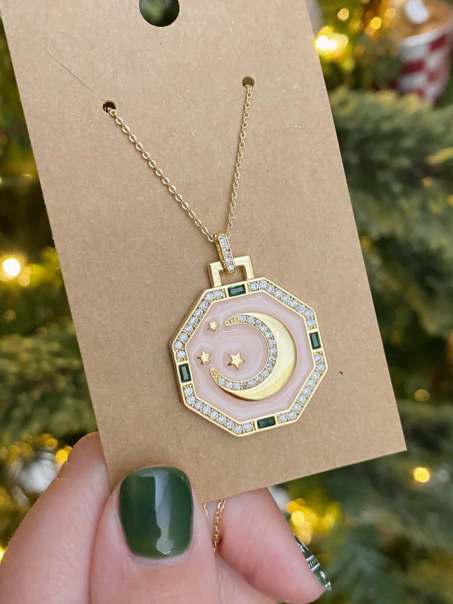 a sweet little custom luna necklace✨

dm me to order one!