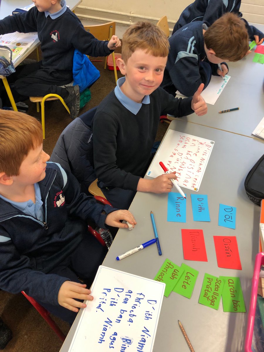 Ms_Power1's tweet photo. @ns_quin Bhí rang a dó gnóthach ag imirt cluichí teanga agus ag scríobh aibirtí sa rang gaeilge inniu. Ar fheabhas gach duine 👏 https://t.co/uwmxO7eSZM