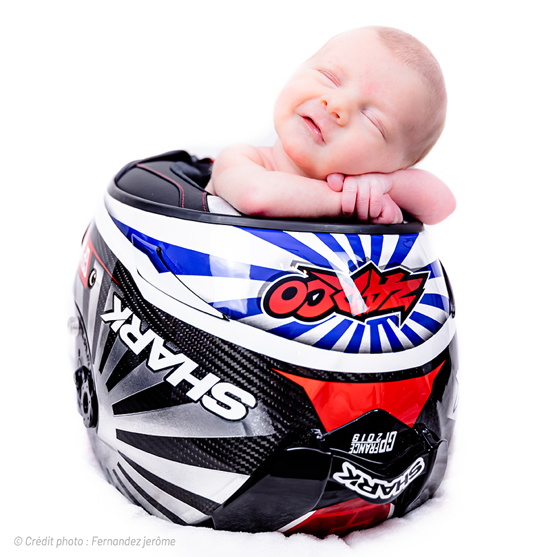 MAXXESS_France's tweet photo. 😍 Quand tu rêves d’être un Grand Champion !
Photo de @ fernandez.jerome.photographe
#JZ05 #MAXXESS #ZARCO @JohannZarco1 / @shark_helmets https://t.co/SvtbJi003i
