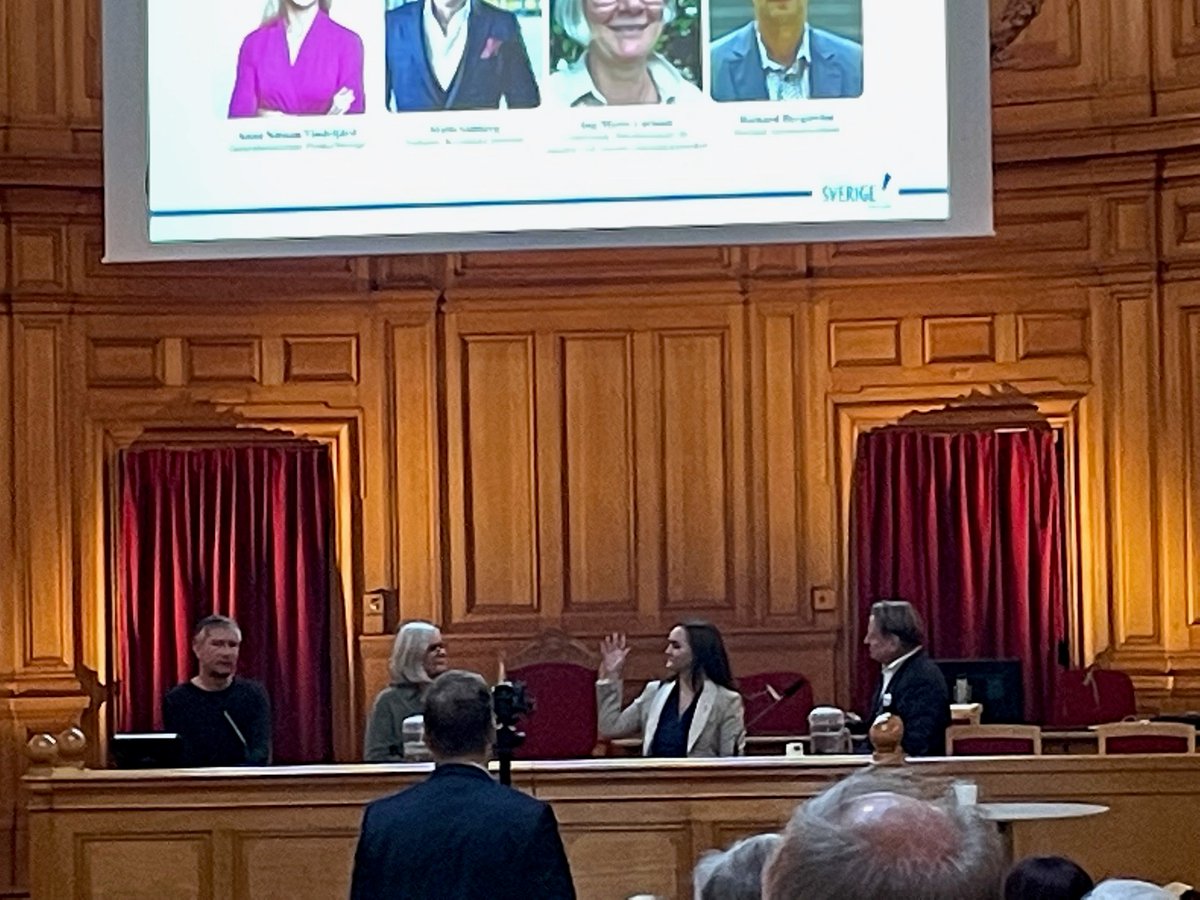 Firar forskningens framsteg under #COVID19 och alla de som kämpat i vården och forskningen för att rädda liv och utveckla vacciner i rekordfart under pandemin. Vilka insatser! #viforskarforlivet #lifesciences