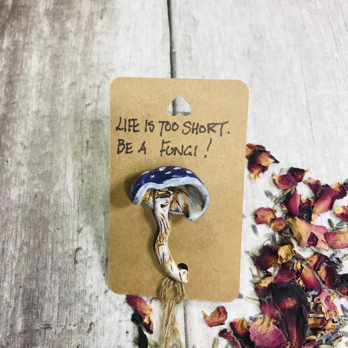 Mommaparker2's tweet image. #EarlyBiz Life is too short so be a fungi pin badge a great gift or stocking filler here at mommaparker.com why not take a look at my other goodies prices to suit all pockets and a facebook page facebook.com/mommaparker #lovemomma
