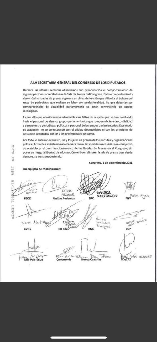 GuillermoDiazCs's tweet image. Los abajo firmantes: la mordaza.