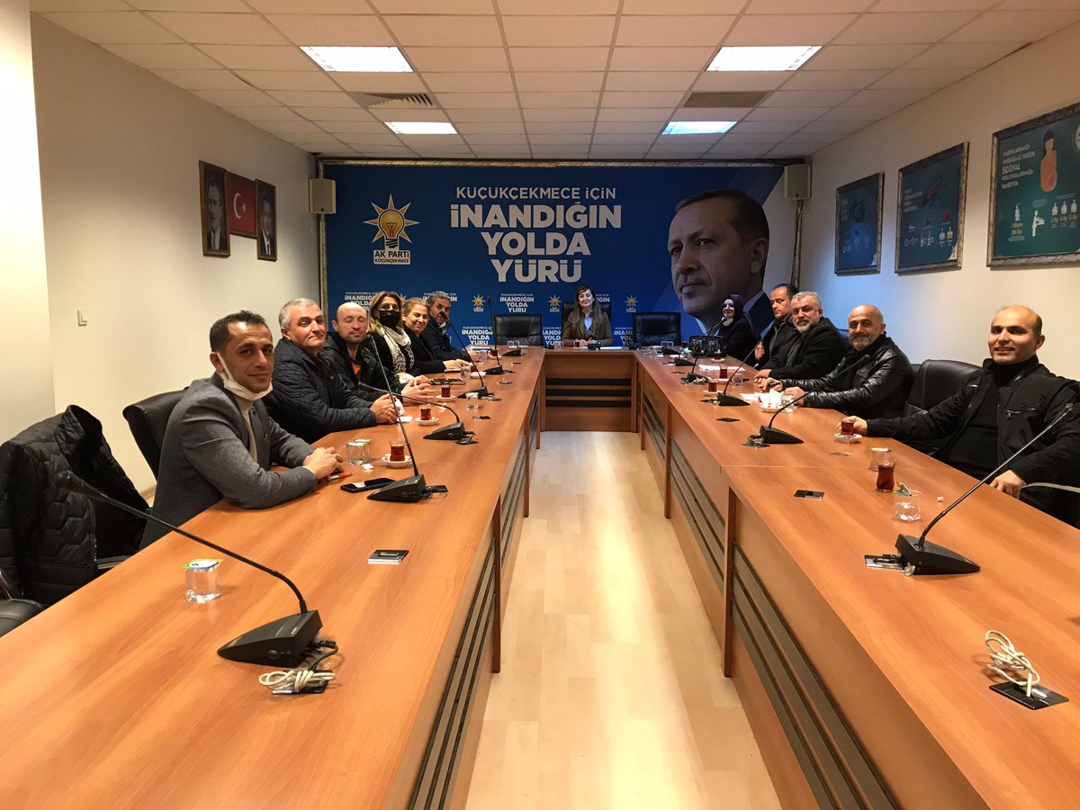 Küçükcekmece Ak parti ilçe Sosyal politikalar Mahalle Sosyal işler başkanlar Kasım ayı toplantısı gerçekleştirildi
<a href="/RTErdogan/">Recep Tayyip Erdoğan</a>
<a href="/osmannnurika/">Osman Nuri Kabaktepe</a> 
<a href="/jsarieroglu/">Jülide Sarıeroğlu 🇹🇷</a> 
<a href="/SayimMadak/">Dr. Sevim Sayım Madak 🇹🇷</a> 
<a href="/AKIstanbulSPB/">AK Parti İstanbul Sosyal Politikalar 🇹🇷</a>
<a href="/avrecepsencan/">Av. Recep Şencan</a> 
<a href="/AkKcekmece/">AK Parti Küçükçekmece</a> 
<a href="/Leyla80023525/">Leyla</a> 🇹🇷🇹🇷