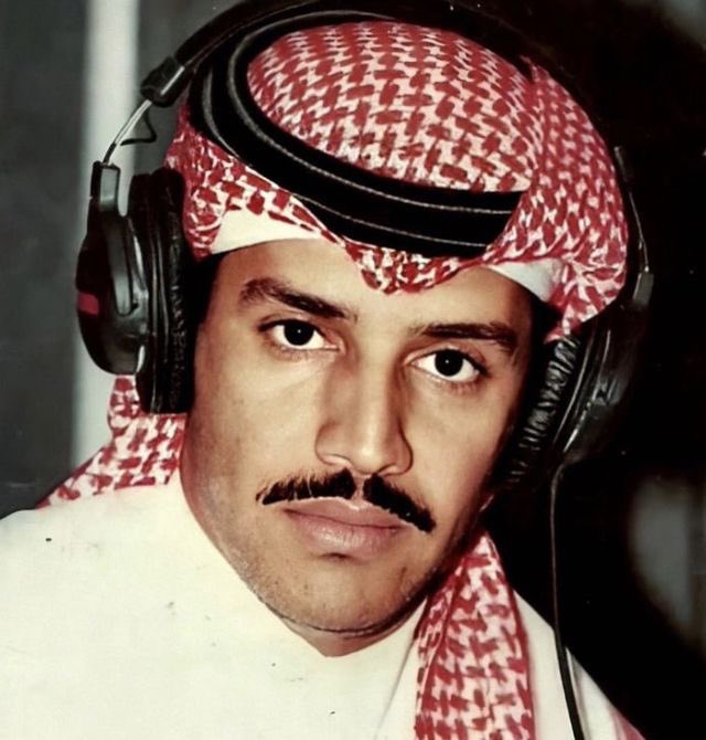 abedfsl's tweet photo. عشقناك ولم نكن نرى إلا صورك بالمجلات وعلى اغلفة الألبومات ولم نسمع إلا صوتك الذي جذبنا اليك وإحساسك الذي جعلنا نهيم بك

لم يقربنا منك حفل أو لقاء ، فنّك هو من عرّفنا بك كسبت القاصي والداني وكونت جماهيريه خاف منها عمالقة الفن رغم انعدام ظهورك

فأنت خـالد https://t.co/GI0VLRlRRo