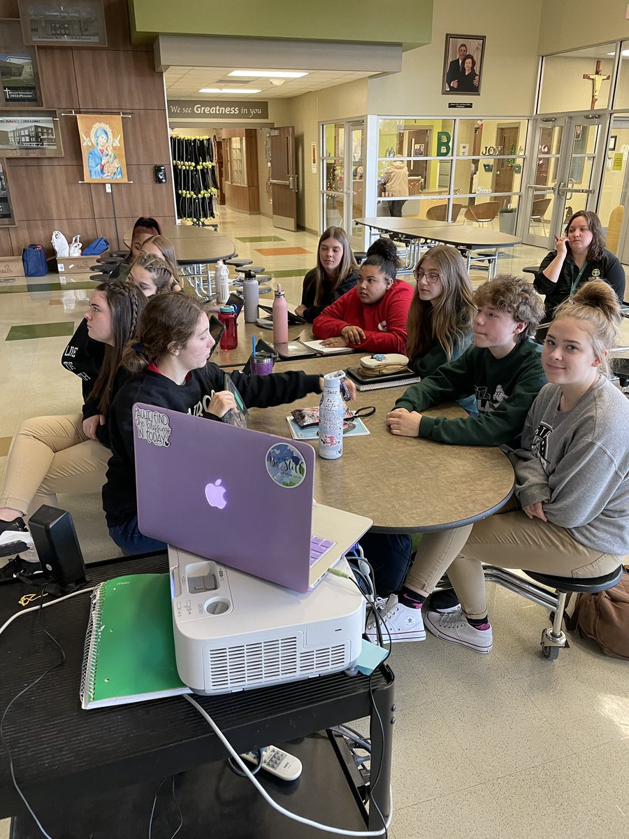 LighthouseChs's tweet photo. Our team spent the morning in an AMAZING session with our Leader in Me coach, Melissa Reade. We’re feeling energized for the rest of the school year and can’t wait to share our upcoming projects! @LeaderValley @ColumbusSailors @CVCS_Waterloo https://t.co/NGmDjiS2Ta
