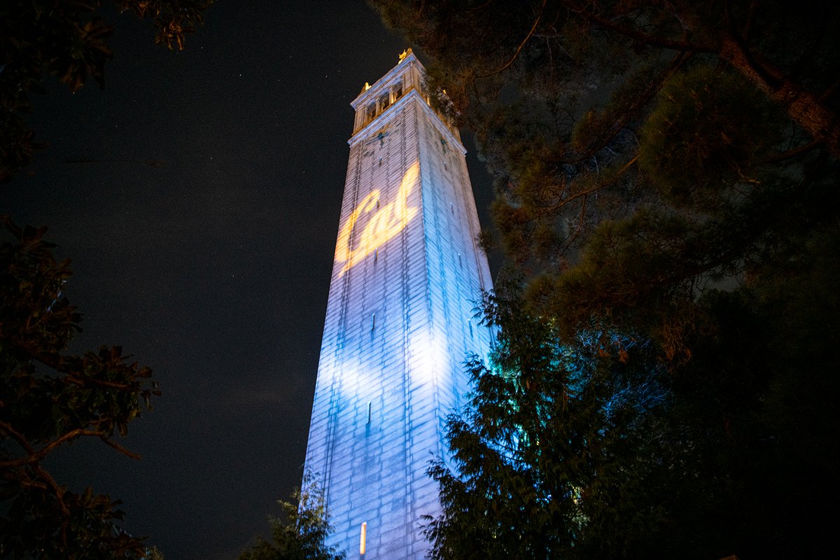 FungInstitute's tweet photo. The #BerkeleyMEng is waiving the application fee for @UCBerkeley current undergraduates and alumni. The GRE is no longer required for all applicants. Complete and submit your application by Thurs. 1/6/2022  in order to have your application fee waived: https://t.co/rN5ZuRnVdu https://t.co/AQr4EIZoIM