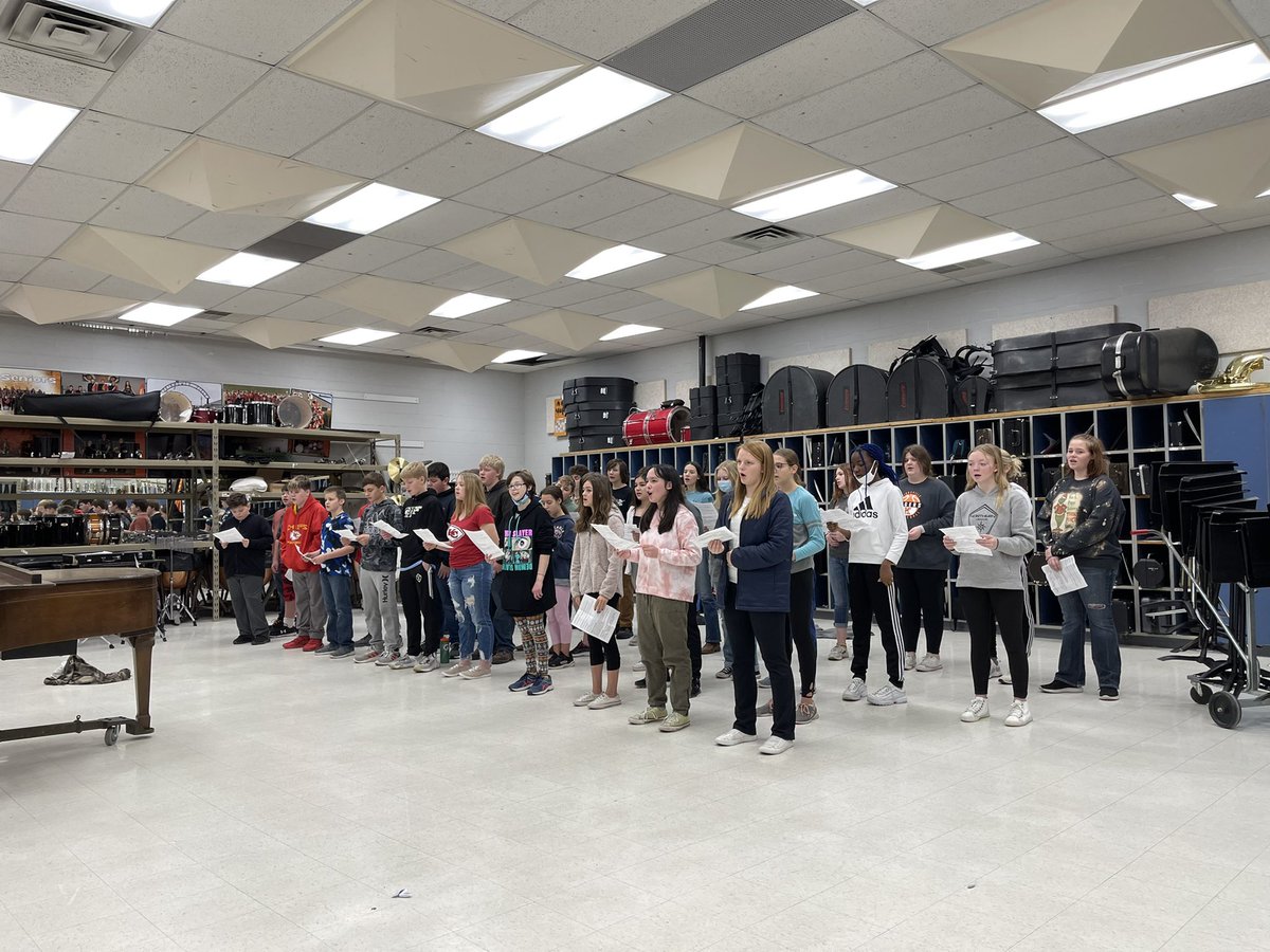 rebeccamurph's tweet photo. We had a visit from 8th Grade Choir this morning. Thank you for bringing your wonderful musicians to sing for us Mrs. McFarland! #kvstrong #mused https://t.co/nz9Vh0841M