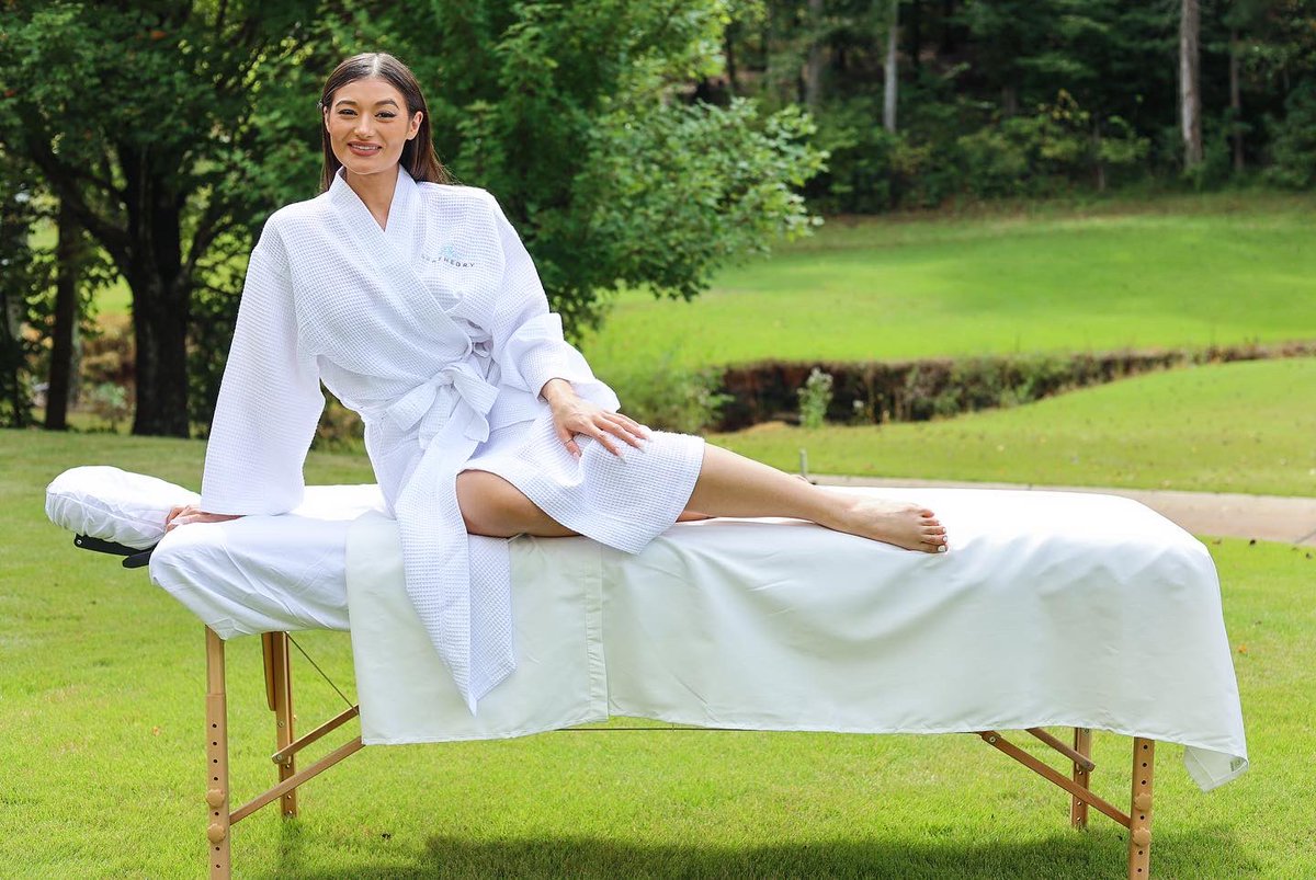 ThatGuyMateo's tweet photo. My photography for a clients spa business. https://t.co/ls9xW5w93Z