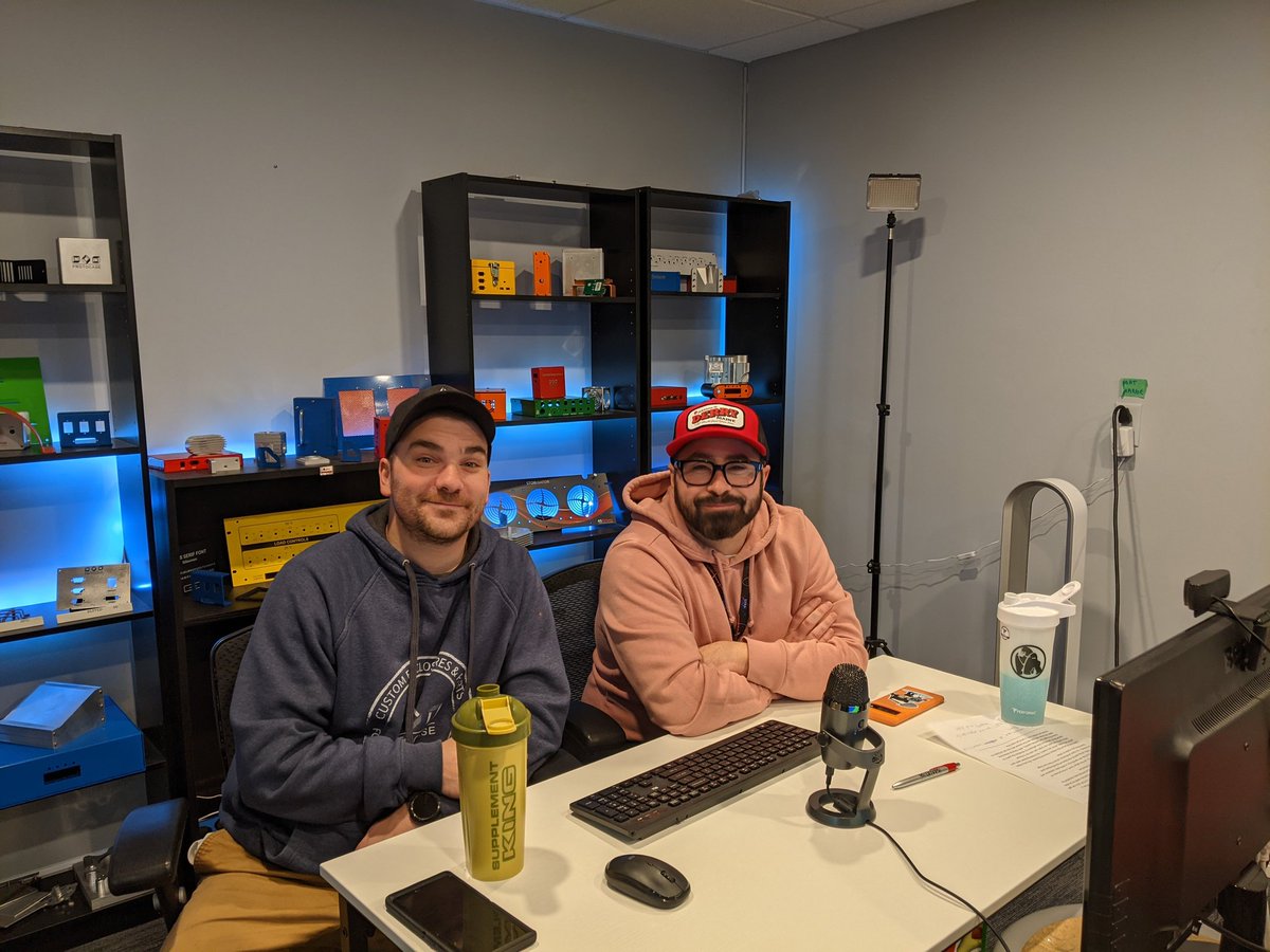 ProtocaseInc's tweet photo. Cody and Chris are getting ready for today's @URConMars webinar about sheet-metal fabrication!
We are #ProtoProud to support the University Rover Challenge 🙌 https://t.co/V6EQCUp6nA