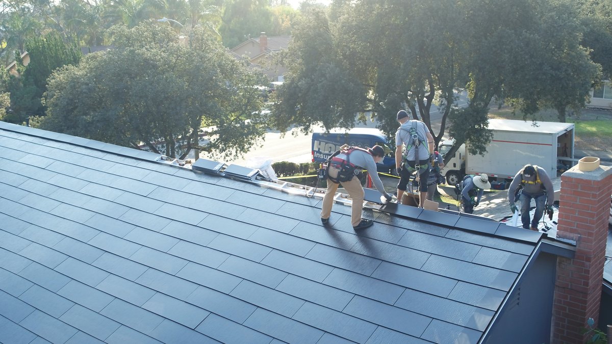teslaenergy's tweet image. New Solar Roof tiles can deliver a 22% increase in power, resulting in more energy offset