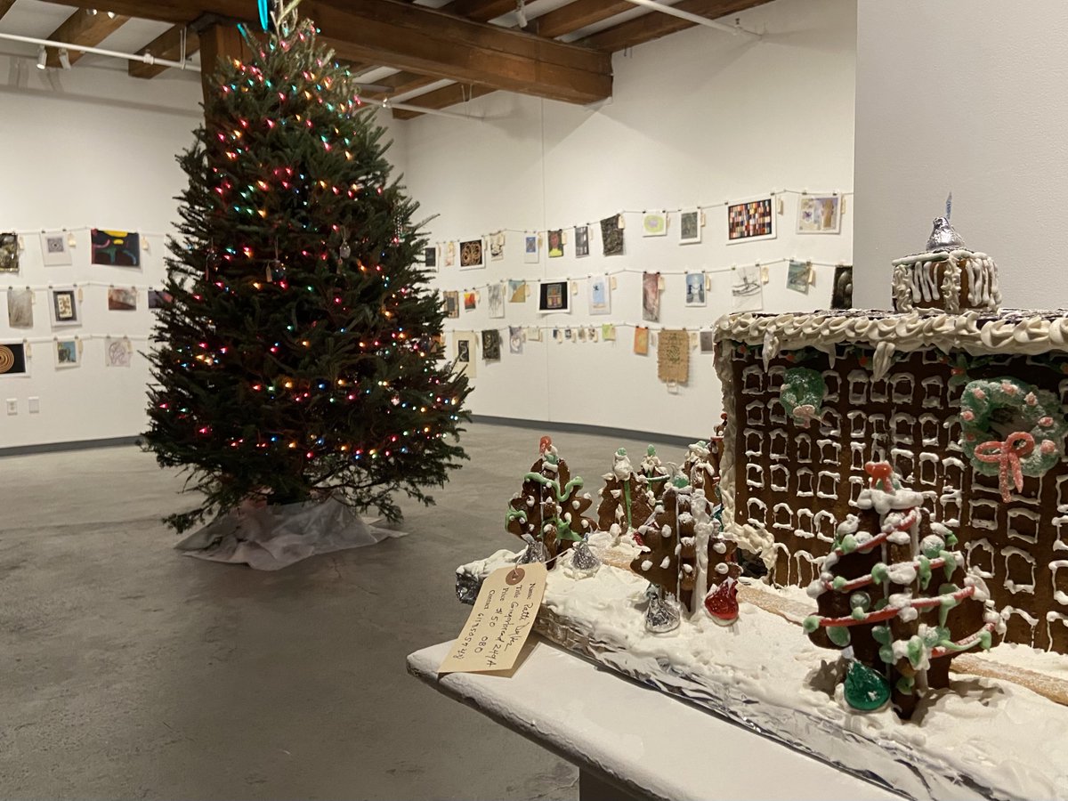 249AStreet's tweet photo. PAPER CLIPS
A Small Works Holiday Exhibit 
Featuring (mostly) works on paper - all priced under $200.

Join us for a reception this Thursday 12/2, 5-7pm
https://t.co/88bbaa4b4S
#FortPoint https://t.co/TlOt3g6akC