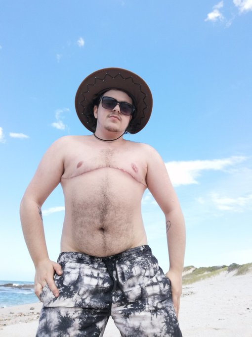 I'm feeling this hat. https://t.co/aaw4MEU7MX