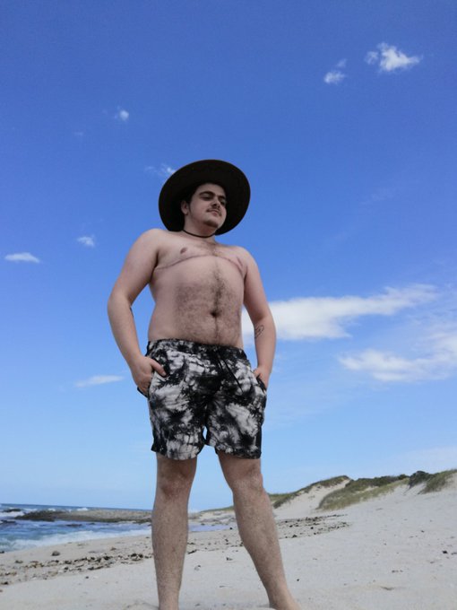 Cowboy on the beach 😎 https://t.co/M706OGpawL<a href="/tag/onlyfans"class="tags"><span>#onlyfans</span></a>
