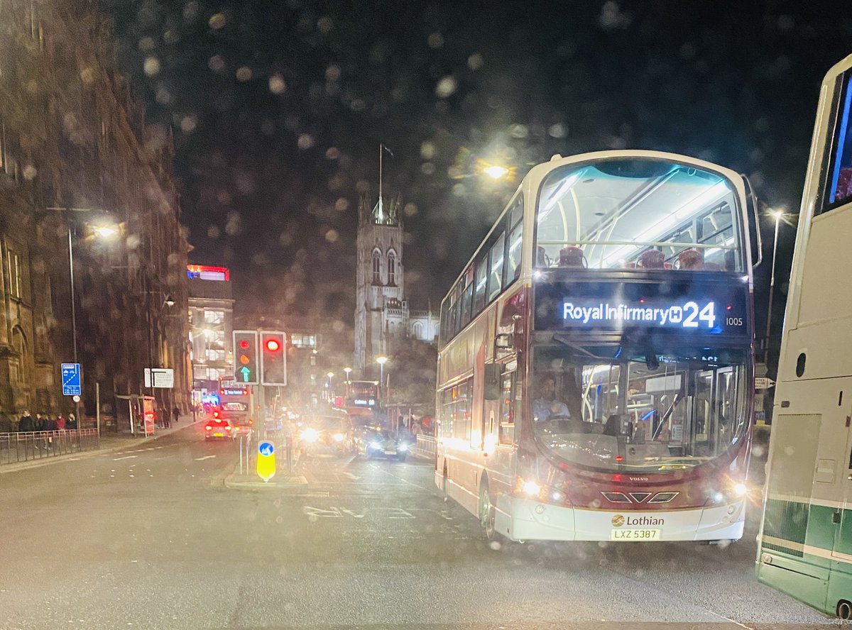 dramage2's tweet photo. @on_lothianbuses  need to have a word with your drivers causing huge tailback at Lothian rd castle terrace because not keeping junction clear even though it says it on road https://t.co/b1oFvKFSlv