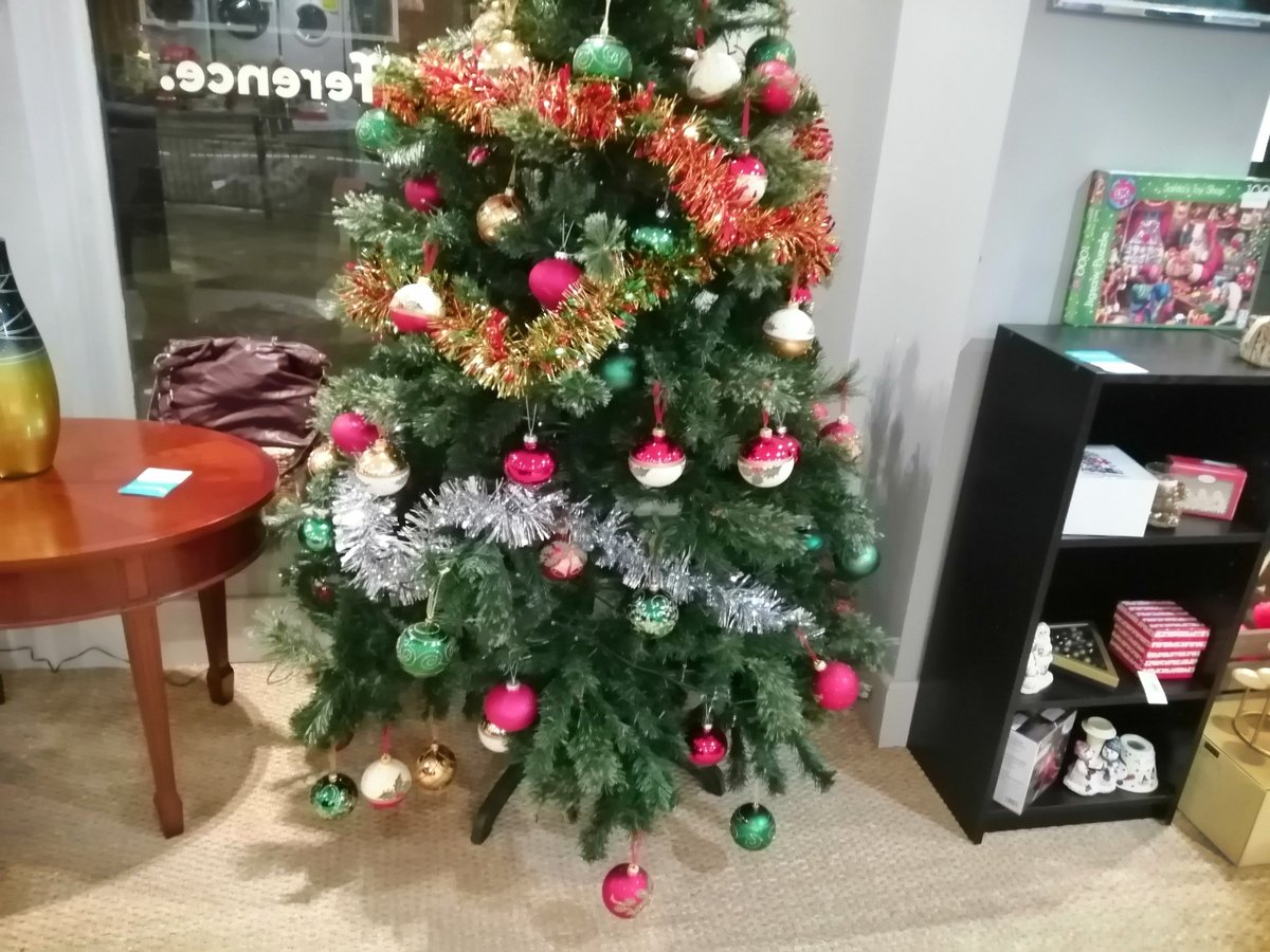 THPaulKempton's tweet photo. The teessidehospice marske store is ready for the #santa parade tomorrow with a tombola,bargains and festive decorations inside. I would definitely recommend a vist. #Christmas2021 #community #TeessideHospice #charity #FestiveSeason https://t.co/b7yn28uchP