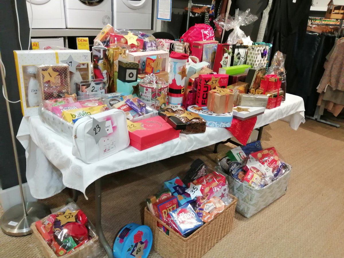 THPaulKempton's tweet photo. The teessidehospice marske store is ready for the #santa parade tomorrow with a tombola,bargains and festive decorations inside. I would definitely recommend a vist. #Christmas2021 #community #TeessideHospice #charity #FestiveSeason https://t.co/b7yn28uchP