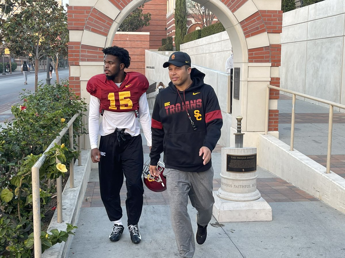 insidetroy's tweet image. Donte Williams coming out of the tunnel now. We are way past when practice normally starts. #USC