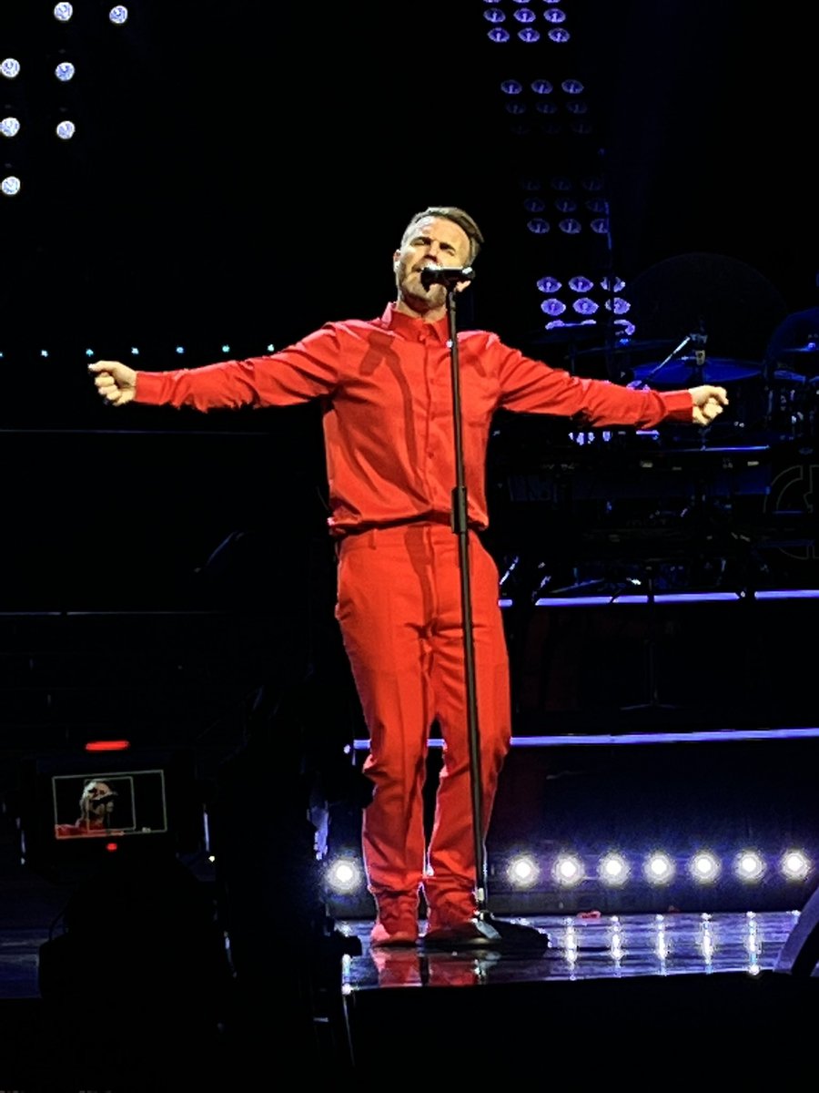 mhynd1's tweet photo. @GaryBarlow Glasgow was AWESOME https://t.co/PLYtdkRULy