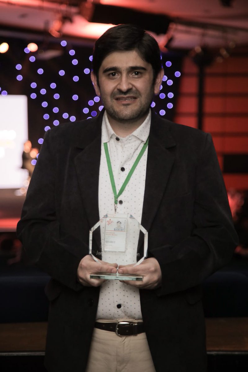 SENANarino's tweet photo. ¡Mucha atención! 
Jhonathan Pérez, dinamizador de la Tecnoacademia Itinerante de la Regional Nariño es el ganador del concurso Talento SENA en la categoria de Ecosistemas para la Innovación.  #TalentoSENA #OrgulloSENA https://t.co/rymrCyE2Ow