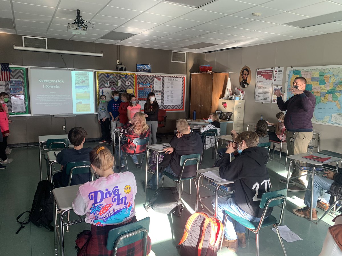 cate_pichany's tweet photo. When teachers from 5th grade and 8th grade collaborate...WOW! Check out the teachers of this lesson β€οΈ#amazing #wmsrocks #wcsdletsgo https://t.co/3PlyzgW1s7
