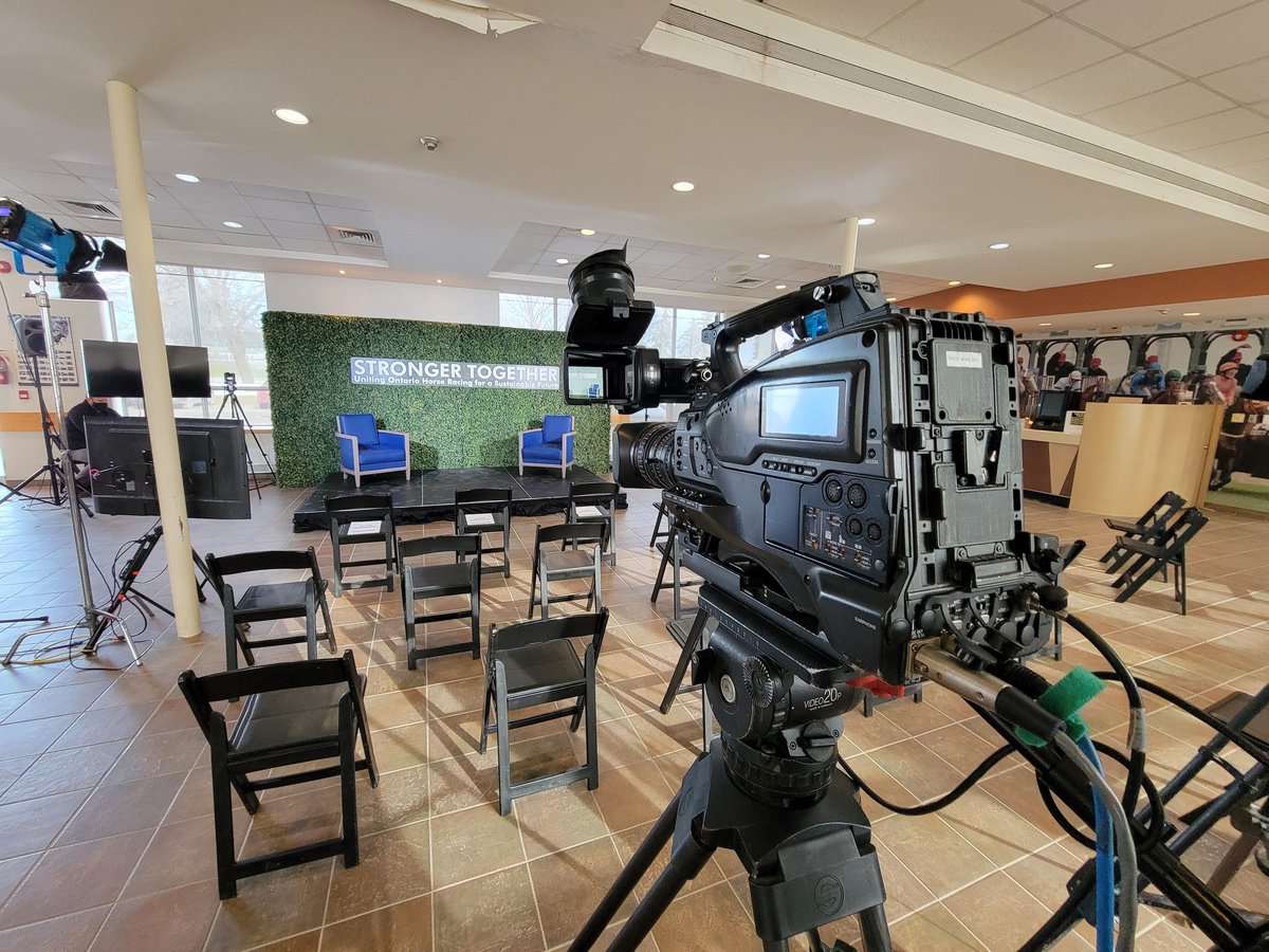 SuchateMadahar's tweet photo. On set for today's live stream coverage. @WoodbineTB #cameraop #cameraoperating #cameraoperator #TV #broadcast #television #videography #livetv #livestreaming #Livestream #livebroadcasting #rfcam #rfcamera #tvcamera #tvcameraman #camera #lightscameraaction https://t.co/5xLakakJoy