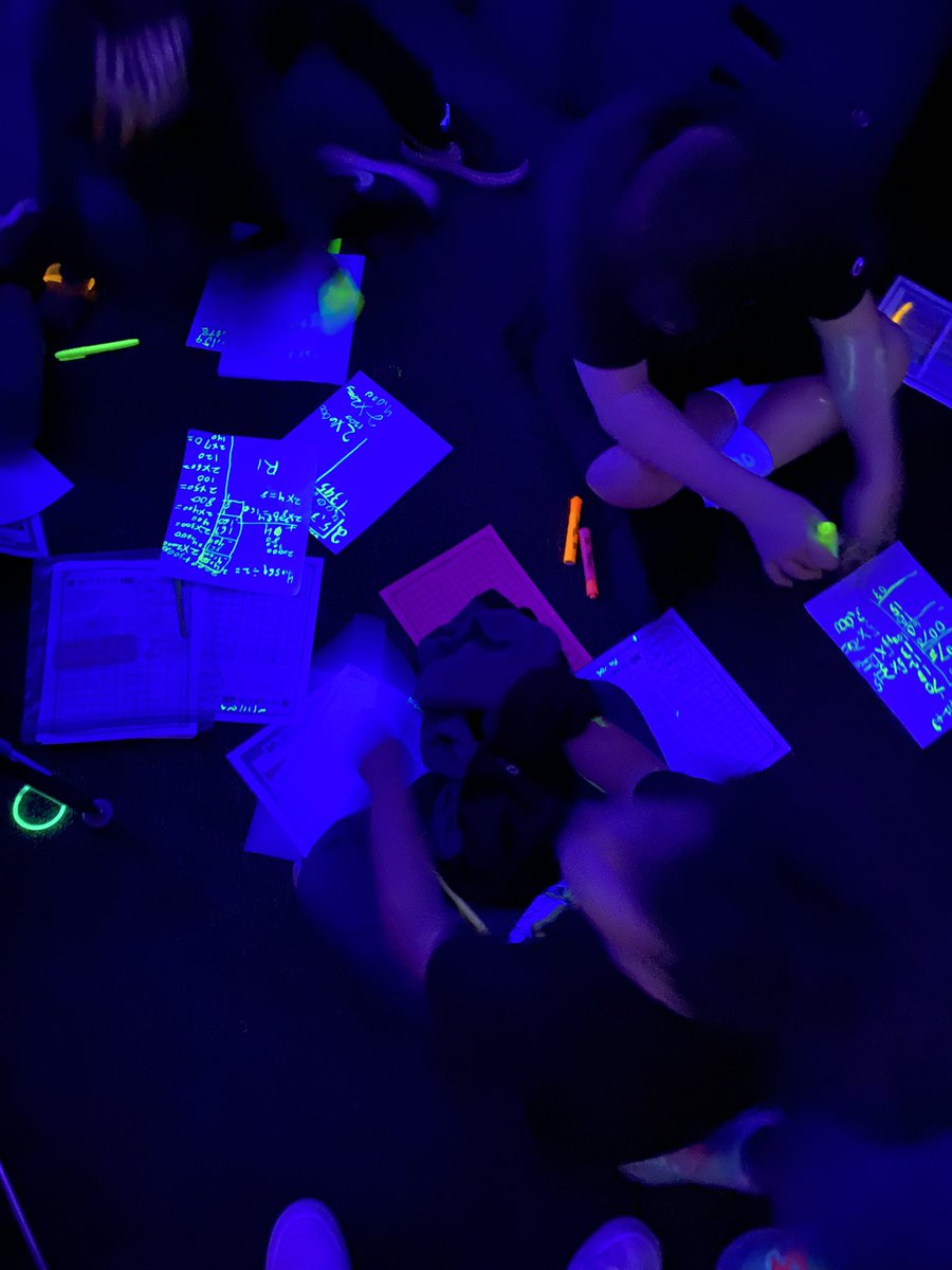 bjonesteaches's tweet photo. Glow in the dark math: making division fun!! Shout out to @Mableton_ACED for planning this!! @MabletonES #ultimatelearningexperience https://t.co/3fQSNY21DU