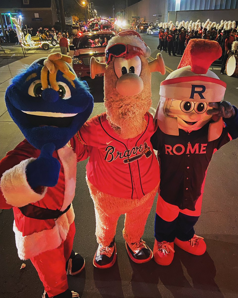 GoEmperors's tweet photo. We love you Blooper. https://t.co/pyDxexlMGp