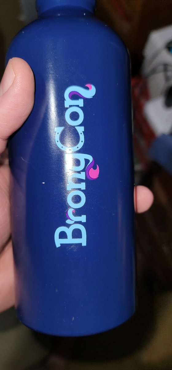 Rapid_Rescue's tweet photo. To former fellow staffers of @bronycon 2014 and over, be careful of the old water bottles! I'm not sure why this was a thing, but the blue bottles seem to rust. The 2013 bottles (silver pictured) seem to be okay though!

As your former medical command, I still care about you! https://t.co/GC7Uw035Bm