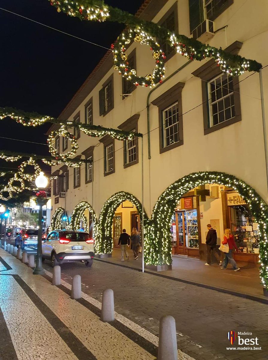 Christmas Lights are now ON 🎄
Happy Christmas!  
#Madeira #Funchal #Natal 