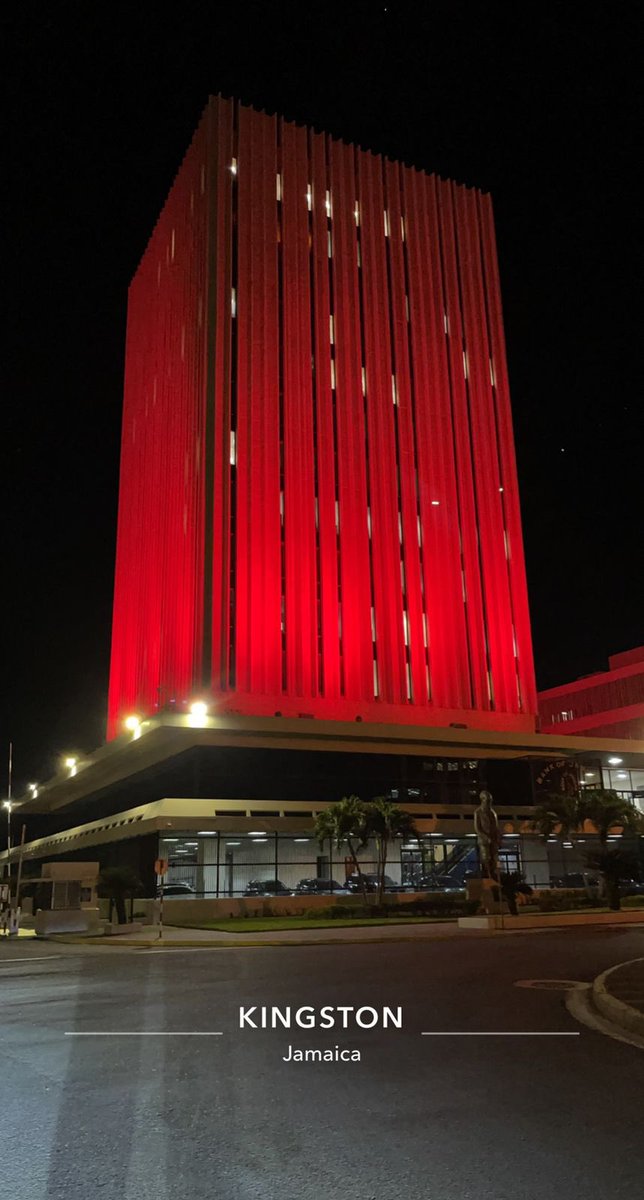 andrewbellamyja's tweet photo. Bank of Jamaica painted RED

The @MayorWilliamsJA &amp; @ksamcorp initiative is taking off very nicely.

Paint Kingston City Red is in support of @UnaidsJ @UNAIDS

#WorldAIDSDay
#KgninRed https://t.co/GRkRtkJKZu