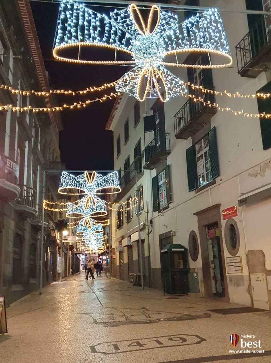 Christmas Lights are now ON 🎄
Happy Christmas!  
#Madeira #Funchal #Natal 