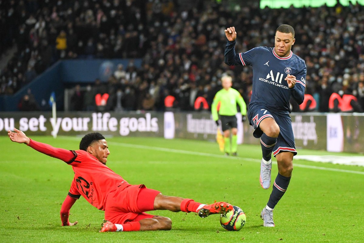 Jean-Clair Todibo tweet media